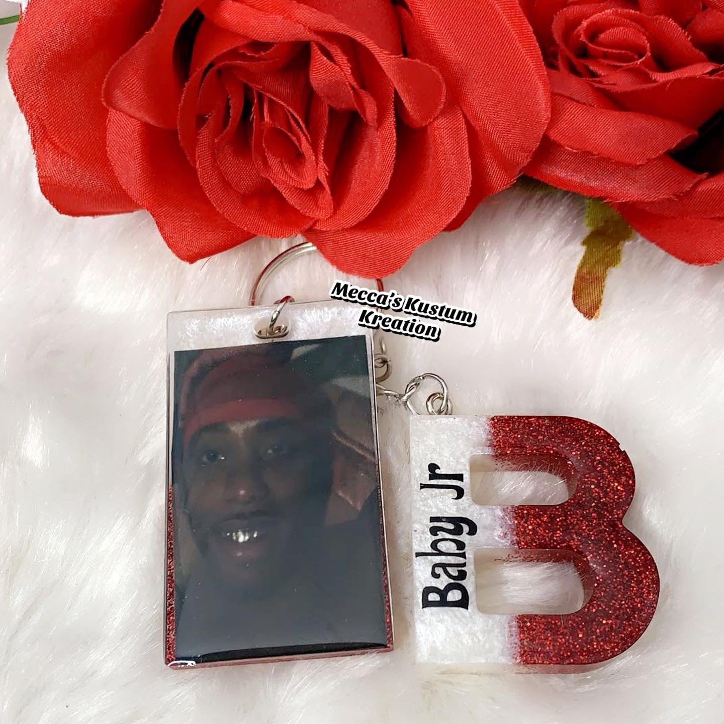 Custom Letter Initial Resin Keychain With Resin Photo Keychain