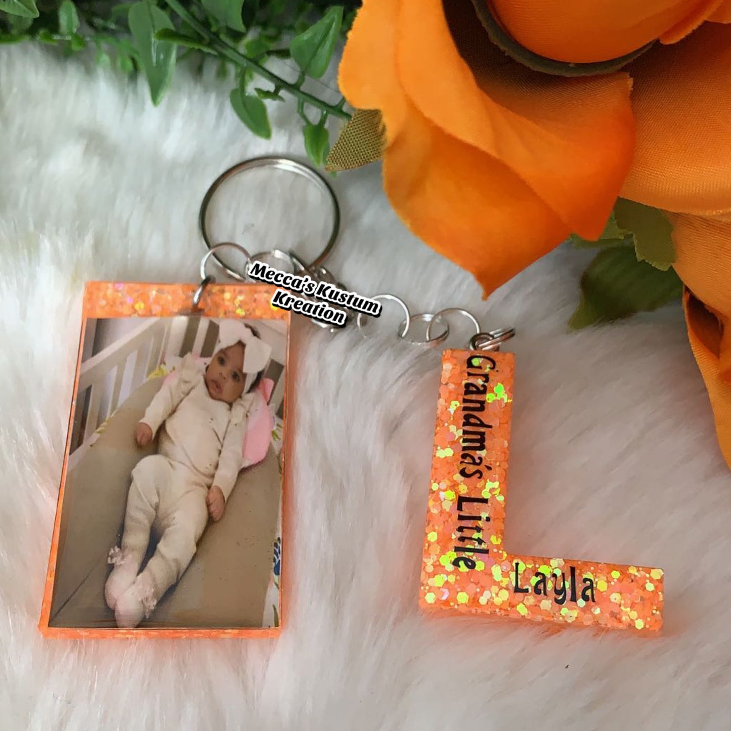 Custom Letter Initial Resin Keychain With Resin Photo Keychain