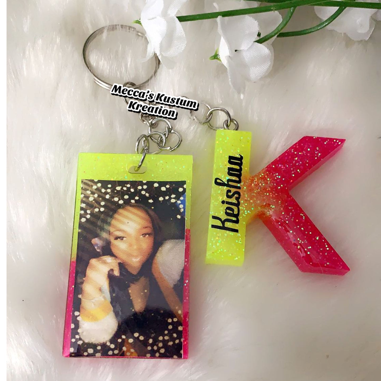 Custom Letter Initial Resin Keychain With Resin Photo Keychain