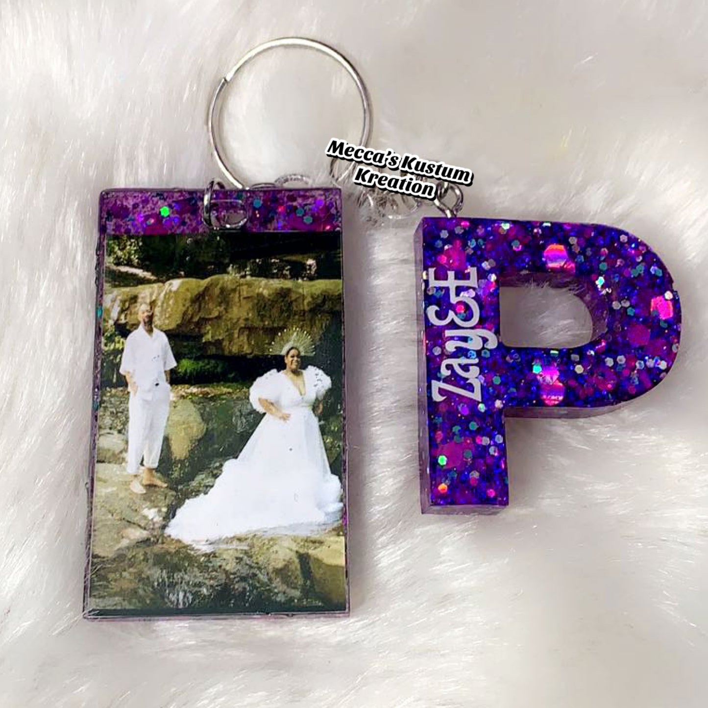 Custom Letter Initial Resin Keychain With Resin Photo Keychain